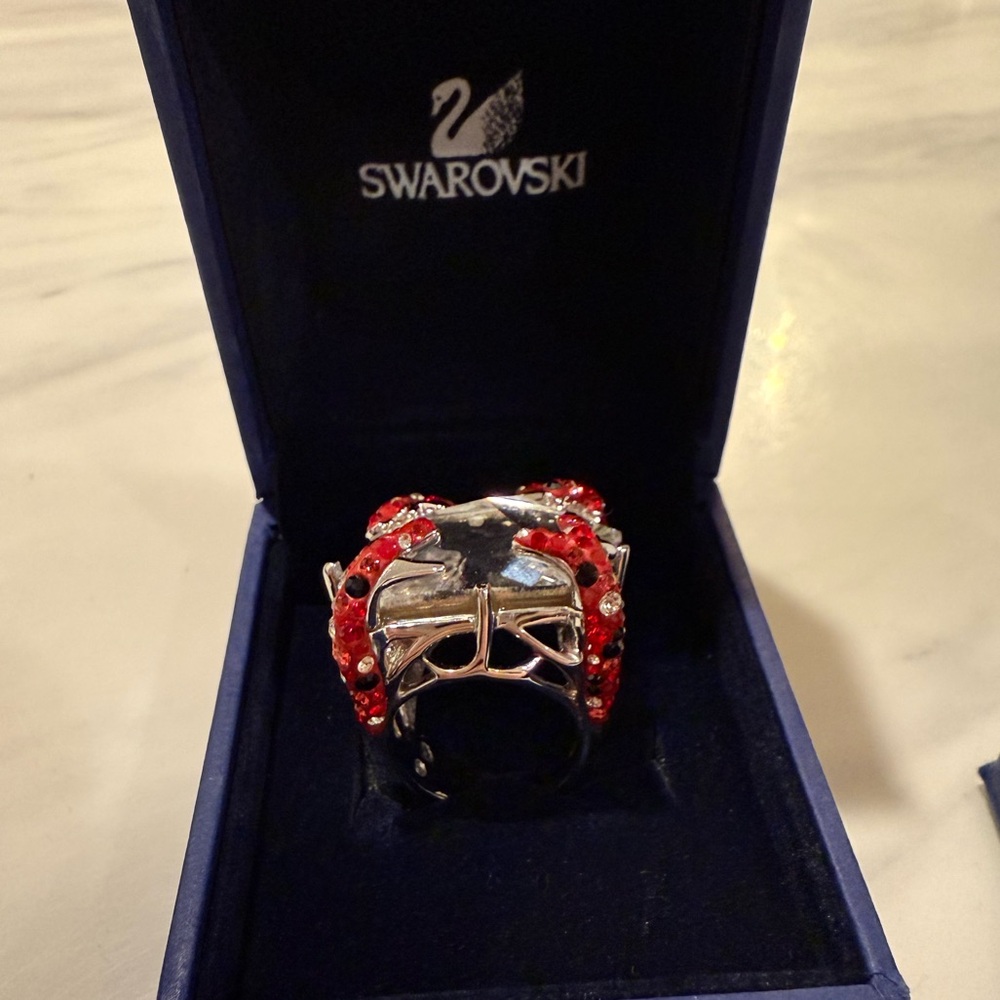 Swarovski Ring - Picture 5 of 10